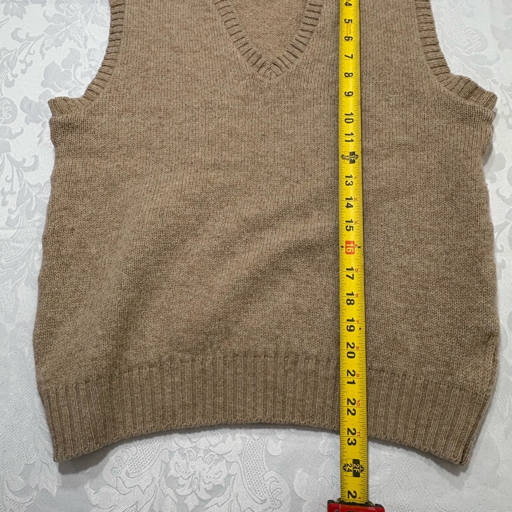 JCPenney Beige V-Neck Men's Sweater Vest - Picture 6 of 7